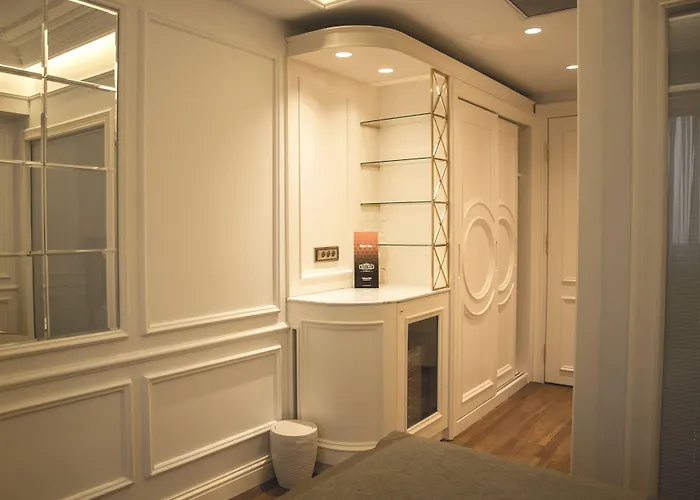 Hotell Mina - Special Category