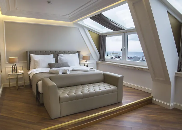 ミナ スペシャル カテゴリー イスタンブール