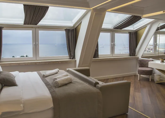 ホテル ミナ スペシャル カテゴリー 4*