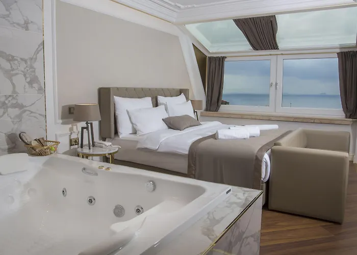 ミナ スペシャル カテゴリー ホテル 4*