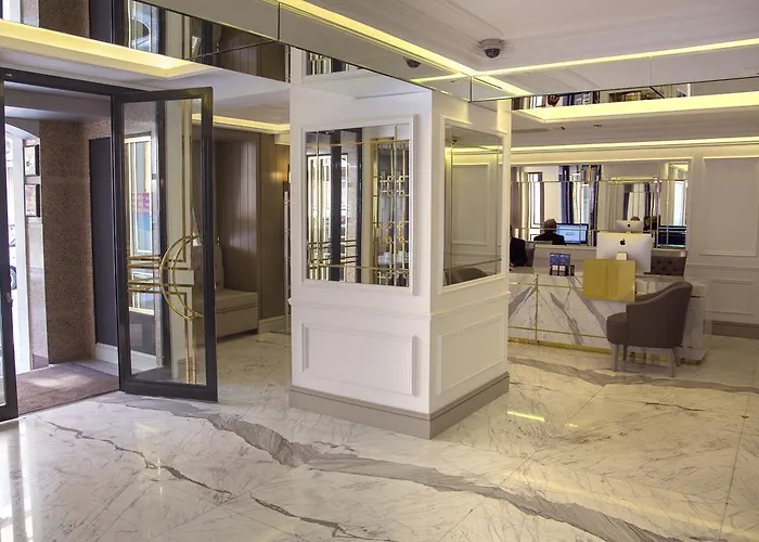 ホテル ミナ スペシャル カテゴリー 4*