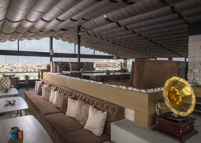 Mina - Special Category Hotell 4*