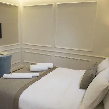 Mina - Special Category 4*